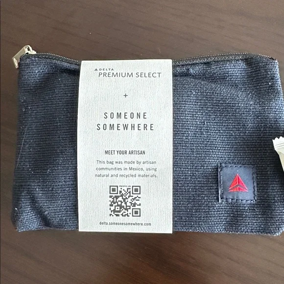 Delta Premium Select Travel Pouch set of two - Picture 2 of 3